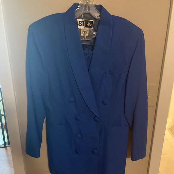 Suit - Picture 1 of 1